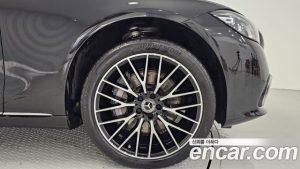 Mercedes-Benz S-Class S580L 4MATIC 2024 года из Южной Кореи