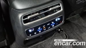 Genesis GV70 2.5T Бензин AWD 2025 года из Южной Кореи