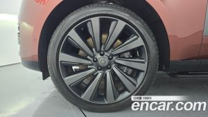 Land Rover Range Rover P615 SV LWB 2024 года из Южной Кореи