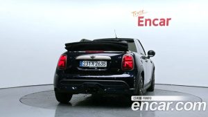 Mini Cooper Convertible RESOLUTE Edition 2024 года из Южной Кореи