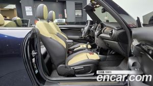 Mini Cooper Convertible RESOLUTE Edition 2024 года из Южной Кореи