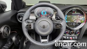 Mini Cooper Convertible RESOLUTE Edition 2024 года из Южной Кореи