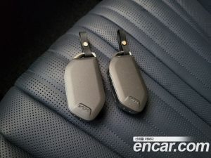 Kia K8 Signature Black 2025 года из Южной Кореи