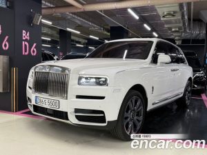 Rolls-Royce Cullinan 6.7 V12 2022 года из Южной Кореи