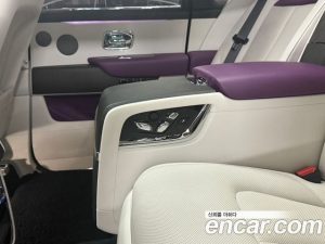 Rolls-Royce Cullinan 6.7 V12 2022 года из Южной Кореи