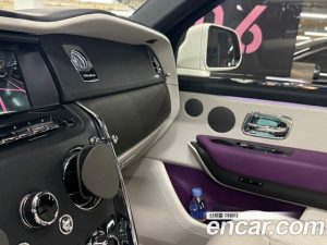 Rolls-Royce Cullinan 6.7 V12 2022 года из Южной Кореи