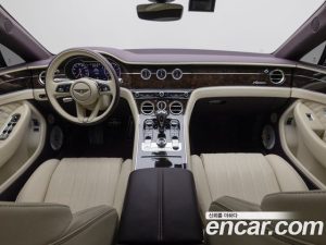 Bentley Continental 4.0 GT Azure 2024 года из Южной Кореи
