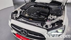 Mercedes-Benz E-Class E220d 4MATIC AMG Line 2023 года из Южной Кореи