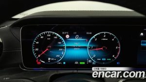 Mercedes-Benz E-Class E220d 4MATIC AMG Line 2023 года из Южной Кореи