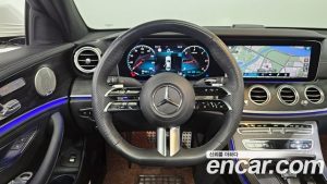 Mercedes-Benz E-Class E220d 4MATIC AMG Line 2023 года из Южной Кореи