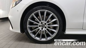 Mercedes-Benz E-Class E450 4MATIC Cabriolet 2023 года из Южной Кореи