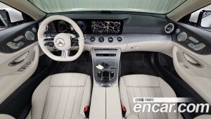 Mercedes-Benz E-Class E450 4MATIC Cabriolet 2023 года из Южной Кореи