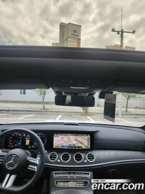Mercedes-Benz E-Class E220d 4MATIC AMG Line 2023 года из Южной Кореи