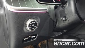 Mercedes-Benz C-Class C200 Avantgarde 2025 года из Южной Кореи