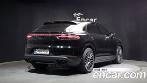 Porsche Cayenne 3.0 Coupe 2023 года из Южной Кореи