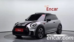 Mini Cooper JCW 2024 года из Южной Кореи