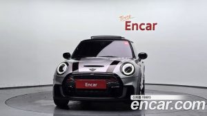 Mini Cooper JCW 2024 года из Южной Кореи