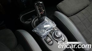 Mini Cooper JCW 2024 года из Южной Кореи