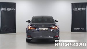 Lexus ES Luxury Plus 2025 года из Южной Кореи