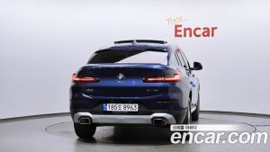 BMW X4 xDrive20i xLine 2023 года из Южной Кореи