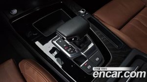 Audi Q5 40 TDI 4WD Premium Sportback 2023 года из Южной Кореи