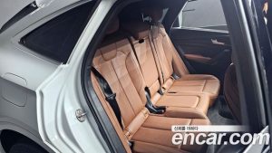 Audi Q5 40 TDI 4WD Premium Sportback 2023 года из Южной Кореи
