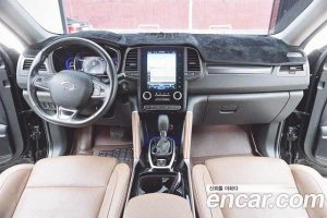 Renault-KoreaSamsung QM6 2.0 LPe RE Signature 2WD 2023 года из Южной Кореи