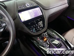 Astonmartin DBX 4.0 V8 707 2023 года из Южной Кореи