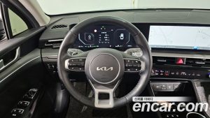 Kia K5 Prestige 2024 года из Южной Кореи