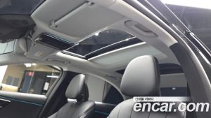Mercedes-Benz E-Class E200 Avantgarde 2024 года из Южной Кореи