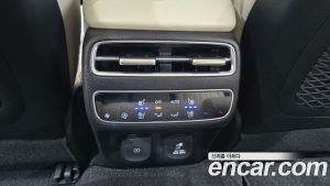 Genesis GV70 2.5T Бензин AWD 2025 года из Южной Кореи