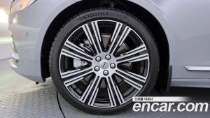 Volvo S90 B6 AWD Ultra Bright 2025 года из Южной Кореи