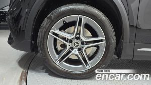Mercedes-Benz GLA-Class GLA250 4MATIC 2023 года из Южной Кореи