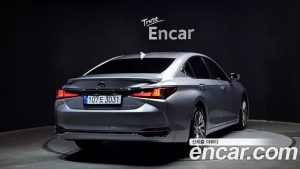 Lexus ES Executive 2023 года из Южной Кореи