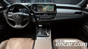 Lexus ES Executive 2023 года из Южной Кореи