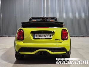Mini Cooper Convertible CLASSIC 2024 года из Южной Кореи