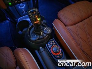 Mini Cooper Convertible CLASSIC 2024 года из Южной Кореи