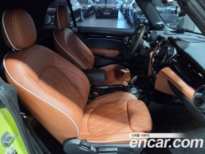 Mini Cooper Convertible CLASSIC 2024 года из Южной Кореи