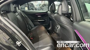 Mercedes-Benz C-Class C200 Avantgarde 2024 года из Южной Кореи