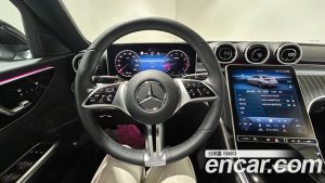 Mercedes-Benz C-Class C200 Avantgarde 2024 года из Южной Кореи