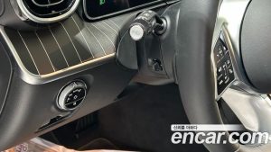 Mercedes-Benz C-Class C200 Avantgarde 2024 года из Южной Кореи