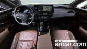 Lexus ES Executive 2023 года из Южной Кореи