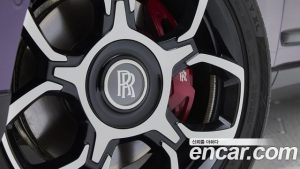 Rolls-Royce Cullinan 6.7 V12 Black Badge 2023 года из Южной Кореи