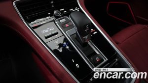 Porsche Panamera 4.0 GTS 2023 года из Южной Кореи
