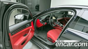 Porsche Panamera 4.0 GTS 2023 года из Южной Кореи