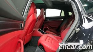 Porsche Panamera 4.0 GTS 2023 года из Южной Кореи