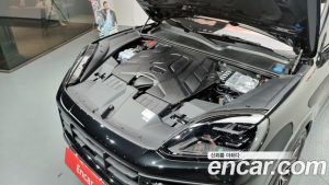 Porsche Cayenne 3.0 Coupe 2024 года из Южной Кореи