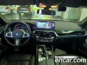 BMW 5-Series 530i M Sport 2023 года из Южной Кореи
