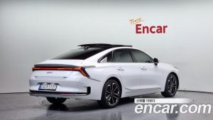 Kia K8 Signature 2025 года из Южной Кореи