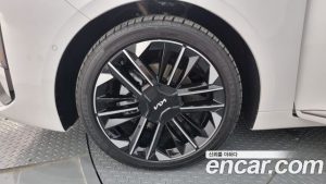 Kia K8 Signature 2025 года из Южной Кореи